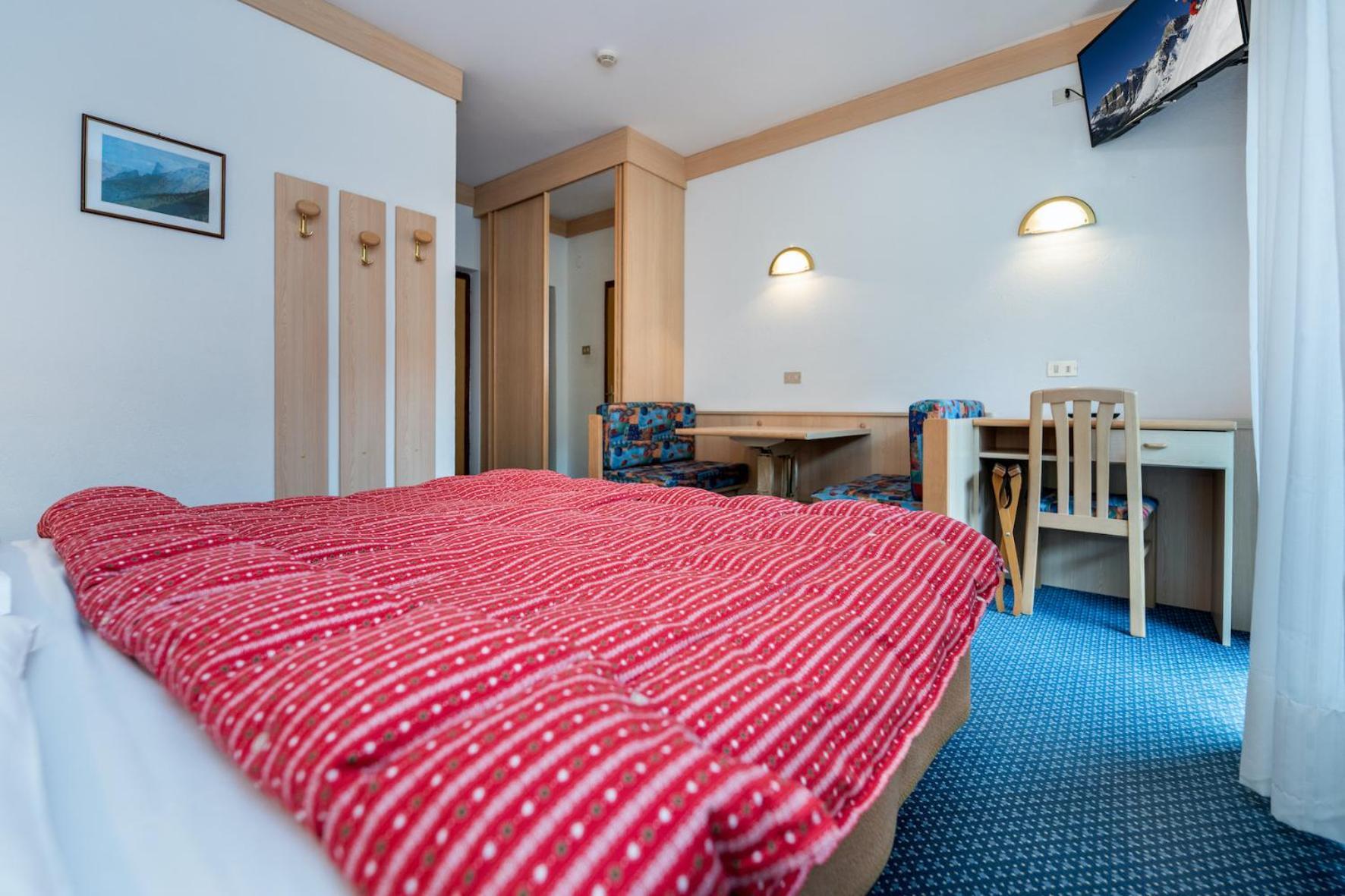 Hotel Mary Pozza di Fassa Exterior photo
